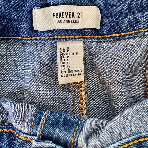 Forever 21 - Denim Button Down Skirt - Only worn once! - Picture 7 of 8